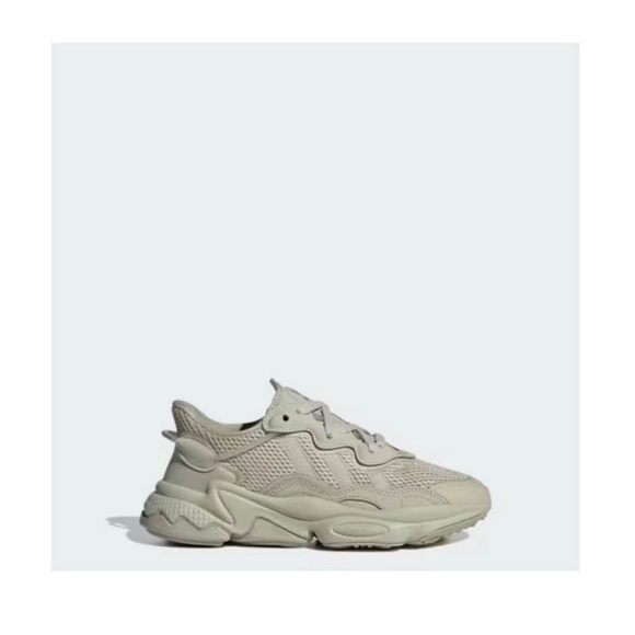 adidas Women's Sneakers in Cream - Picture 1 of 1